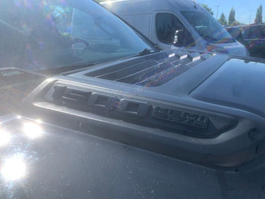 Used 2019 Black Ram Laramie image 7