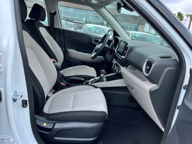 New 2026 White Hyundai SEL image 22