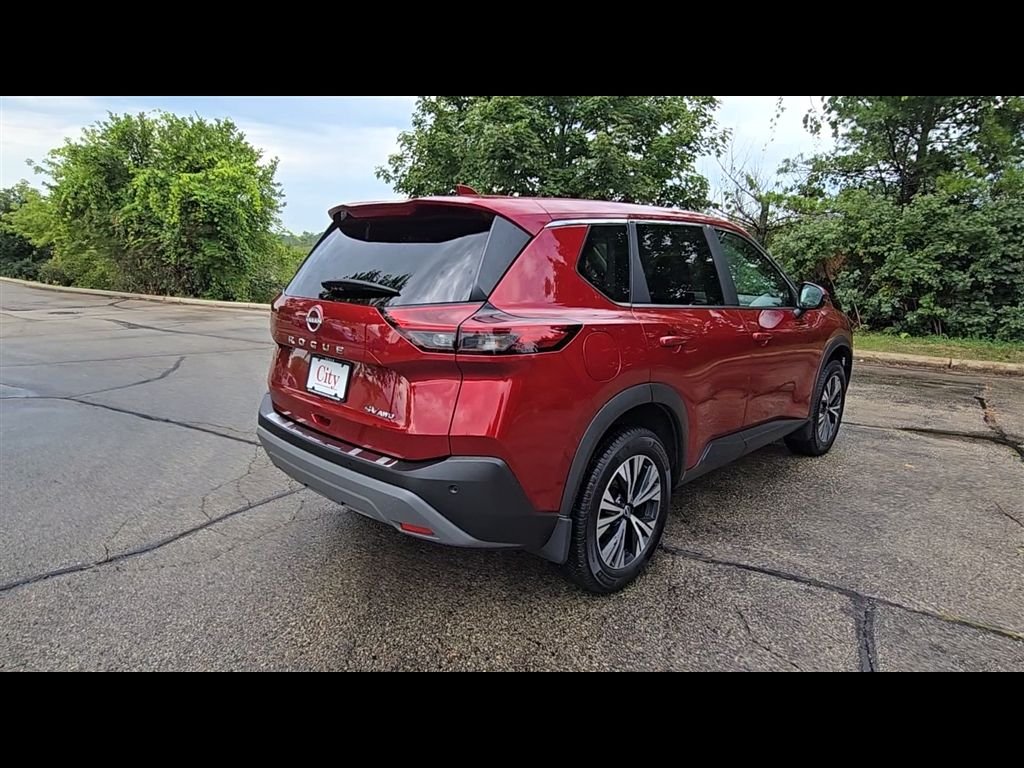 Used 2023 Red Nissan SV image 7