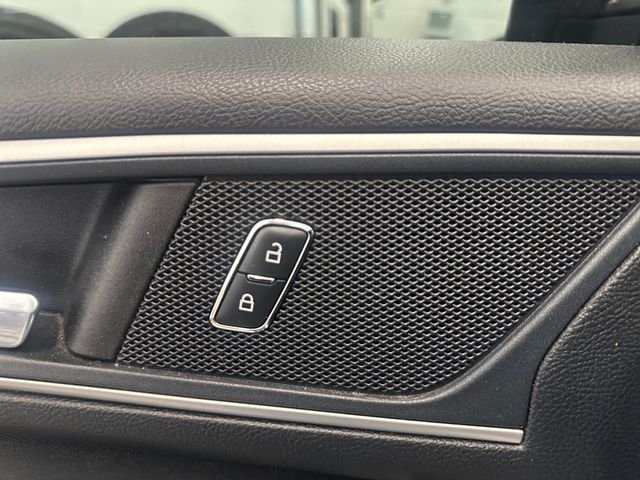 Used 2018 Silver Ford SEL image 20