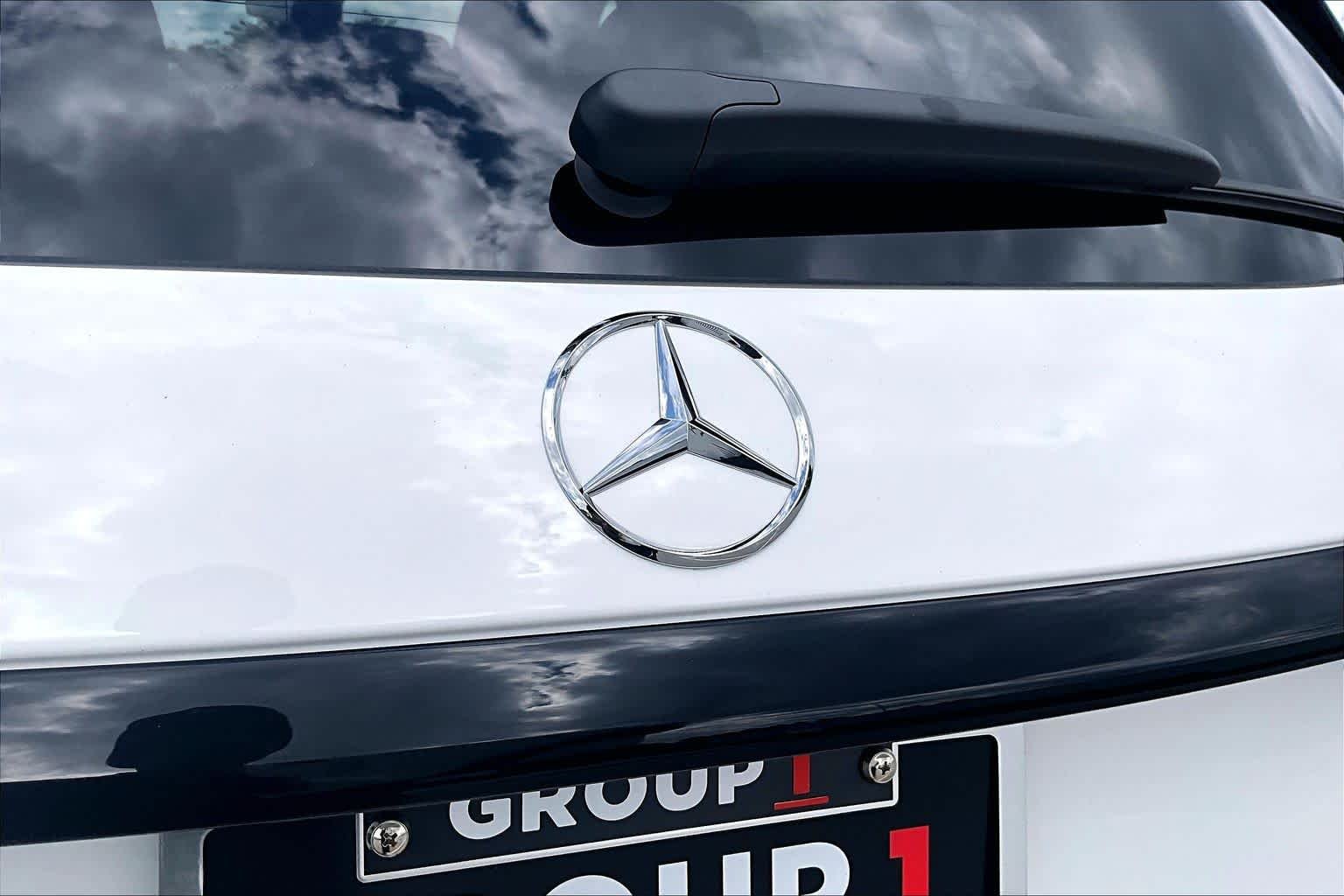 Used 2026 Polar White Mercedes-Benz GLC 300 image 60