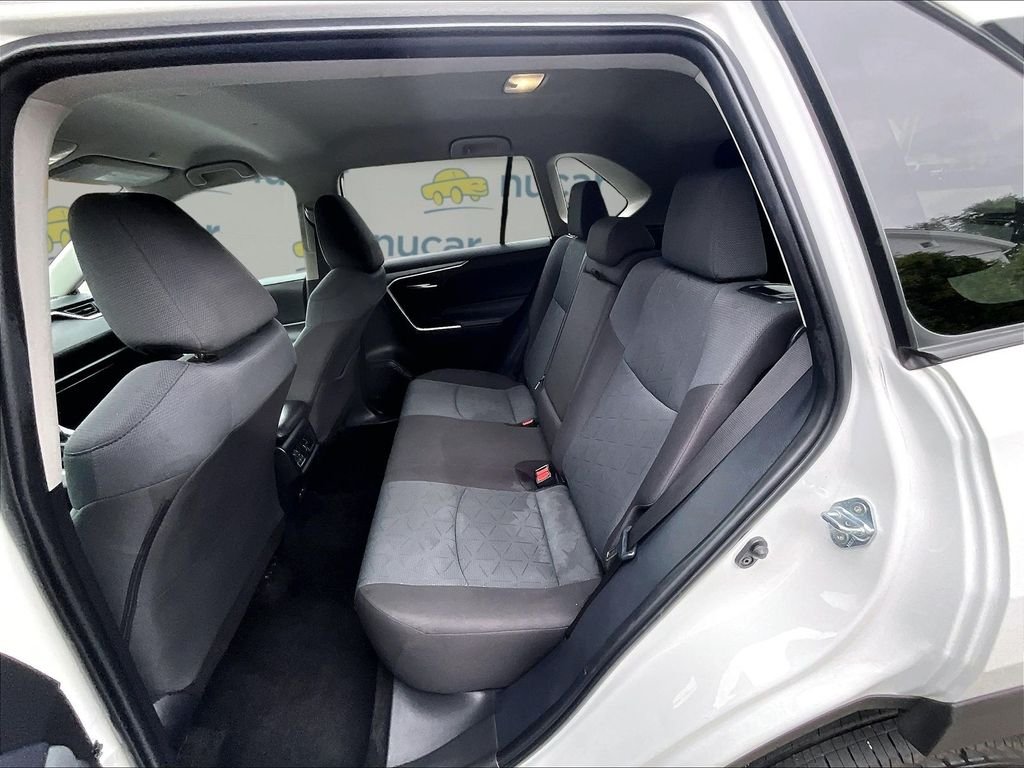Used 2025 White Toyota XLE image 15