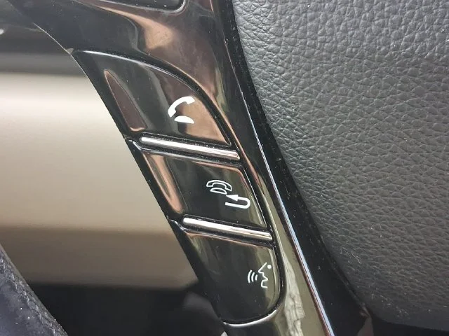 Used 2017  Honda Touring image 25
