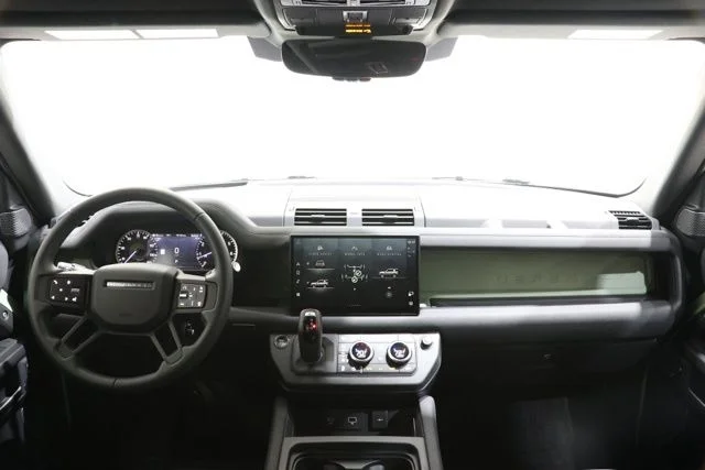 Used 2023 Grasmere Green Land Rover 75th Edition image 12
