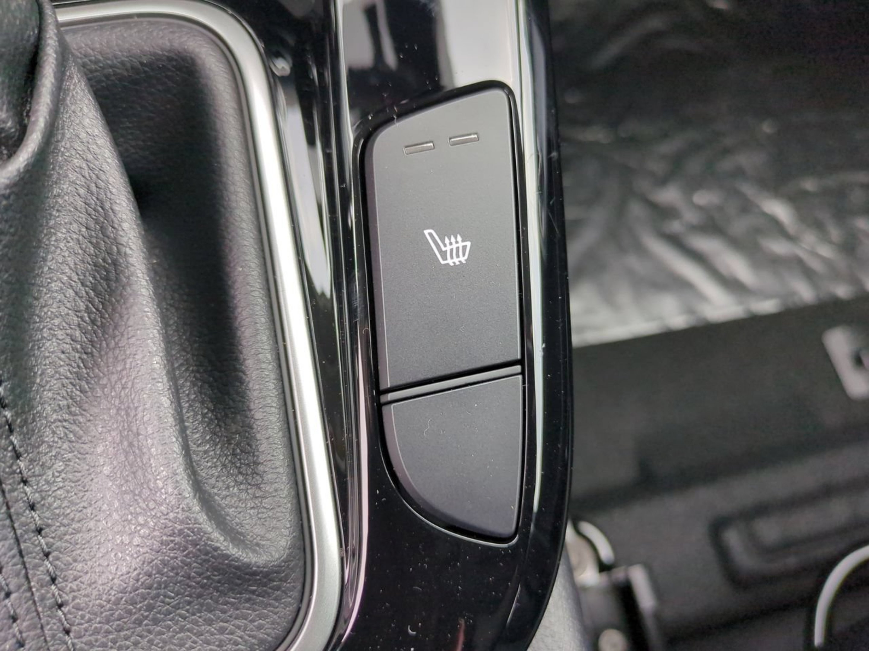 Certified Used 2025 Gravity Gray Kia EX image 29