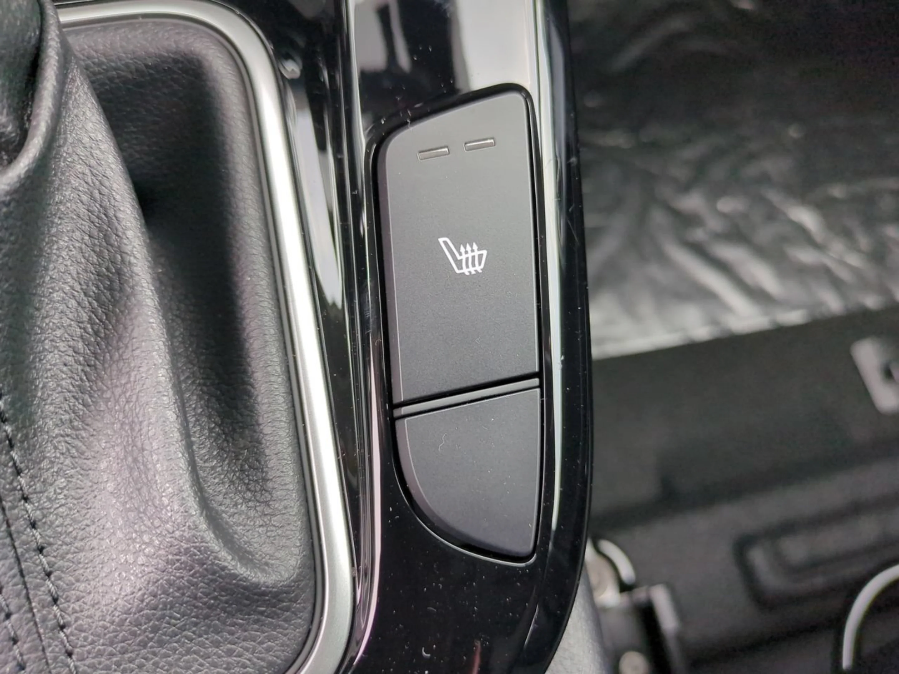 Certified Used 2025 Gravity Gray Kia EX image 29