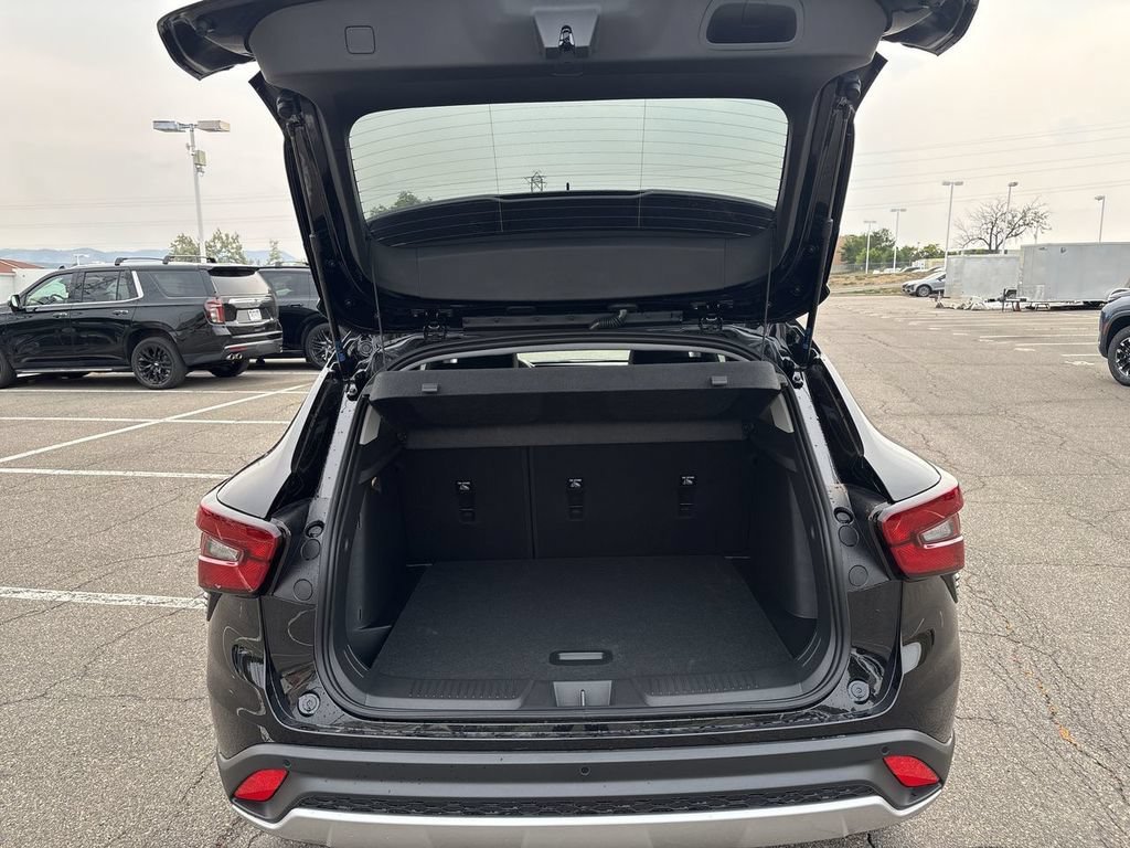 New 2026 Mosaic Black Metallic Chevrolet LT image 25