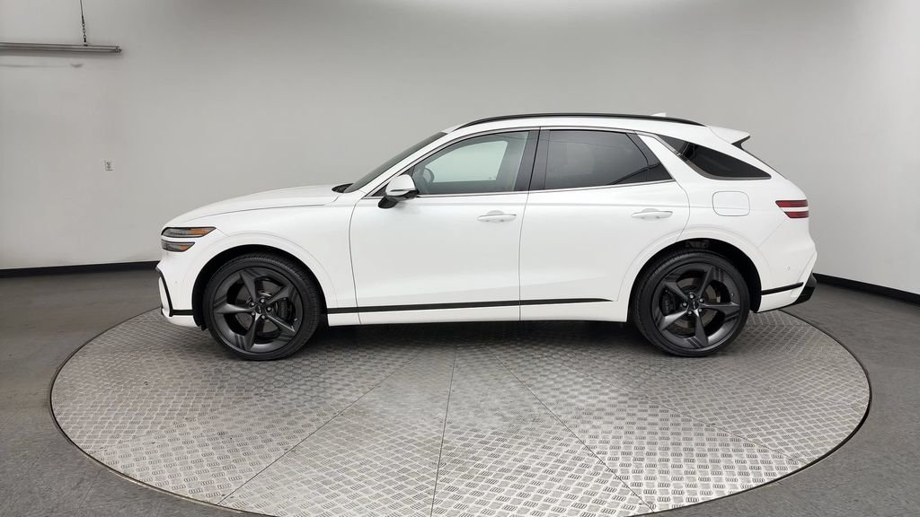 Used 2026 White Genesis 3.5T Sport Prestige image 5