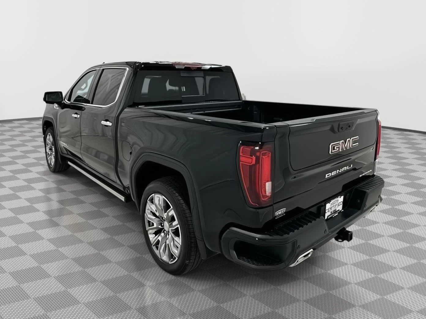 Used 2025 GMC Sierra 1500 Denali with VIN 3GTUUGE80SG264959 for sale in Alexandria, Minnesota