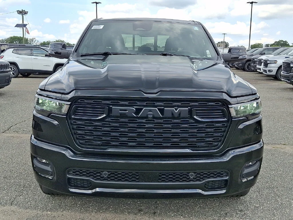 New 2027 Diamond Black Crystal Pearl-Coat Exterior Paint RAM Big Horn image 2