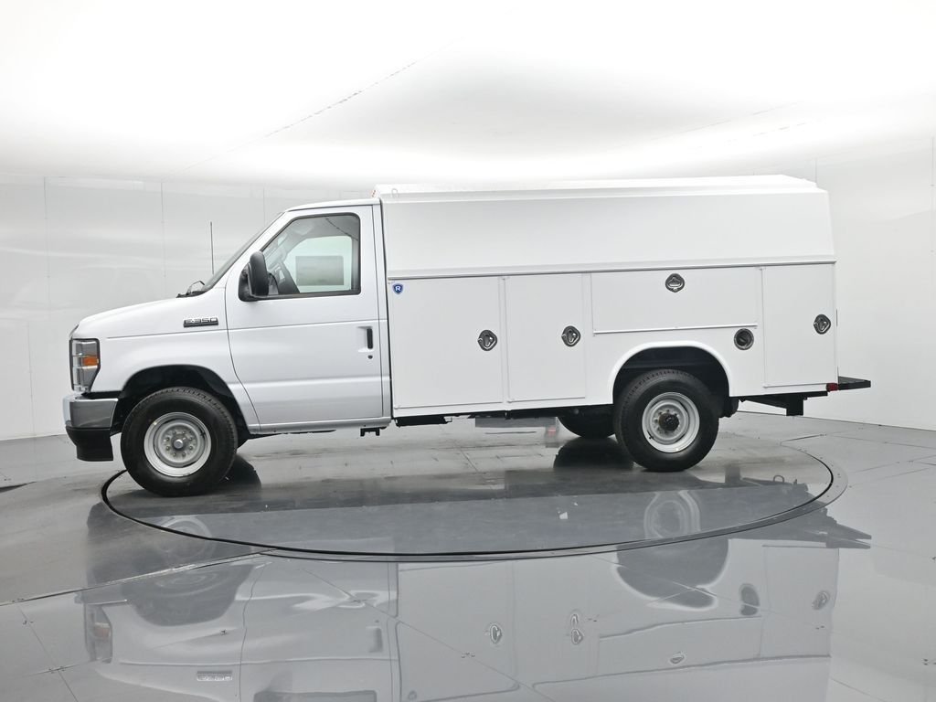 New 2026 Oxford White Ford Base image 63