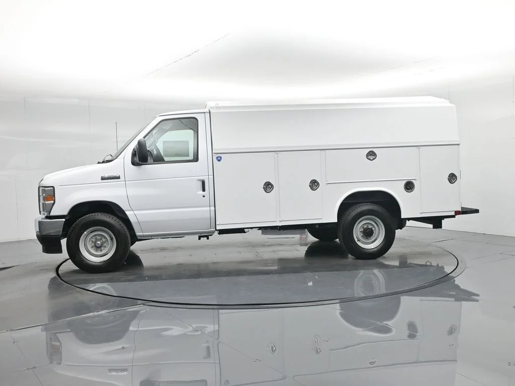 New 2026 White Ford Base image 64