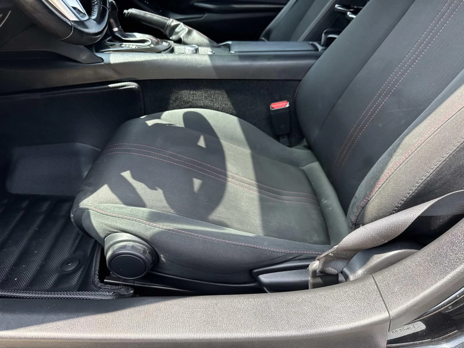 Used 2016 Jet Black Mica Mazda Club image 15
