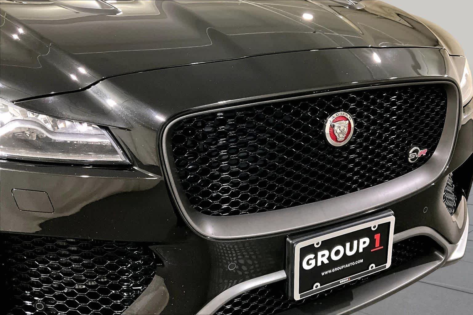 Used 2020 BLACK Jaguar SVR image 31