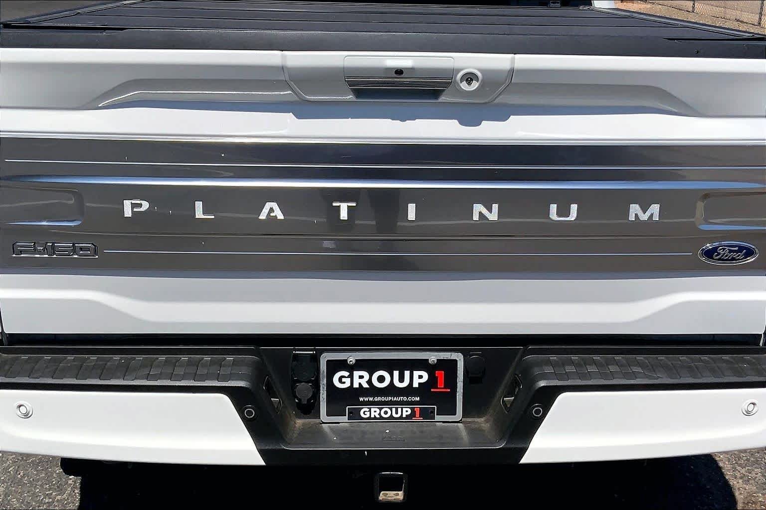 Used 2022 Star White Metallic Tri-Coat Ford Platinum image 10