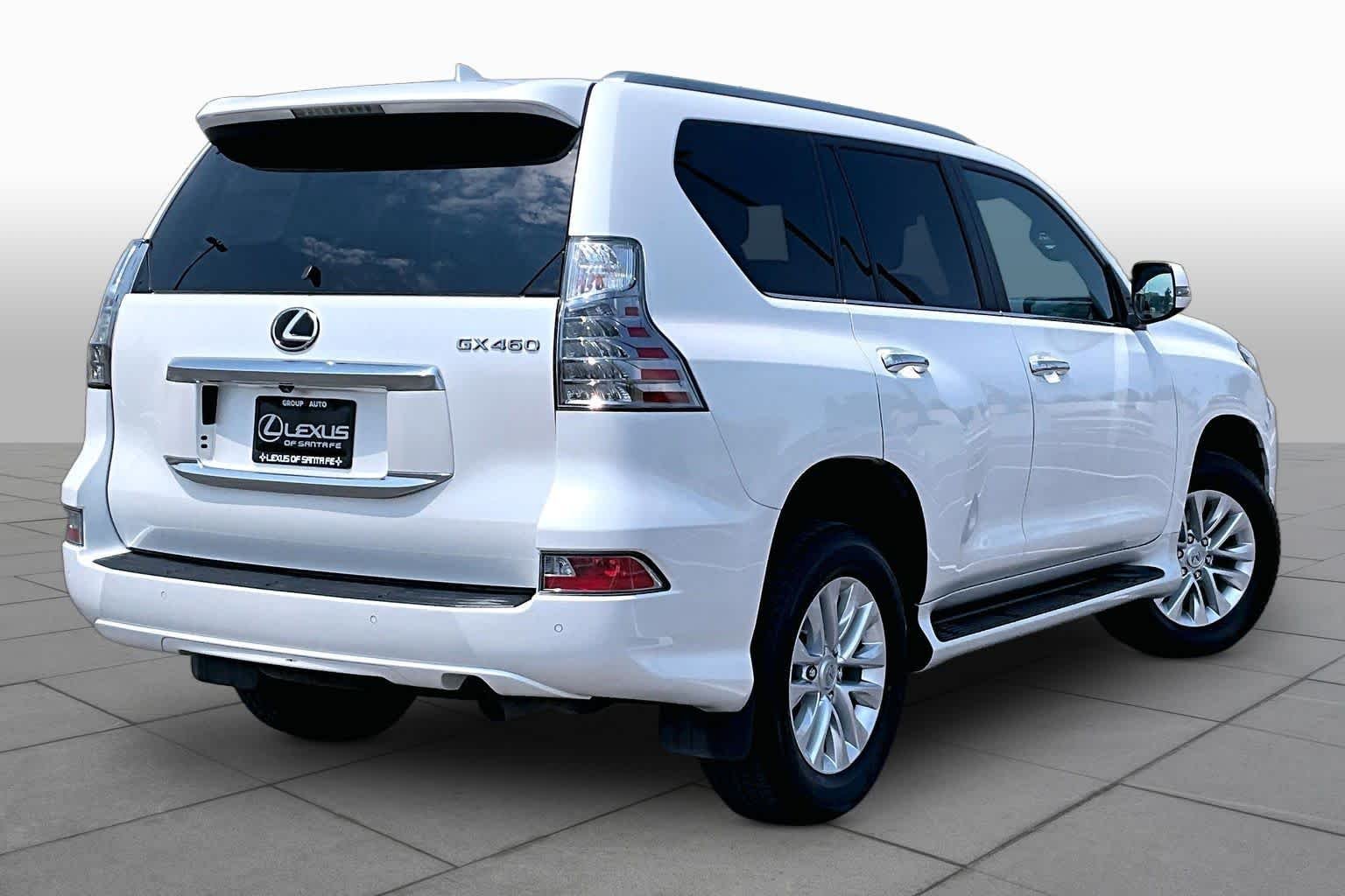 Used 2023 Eminent White Pearl Lexus Premium image 12