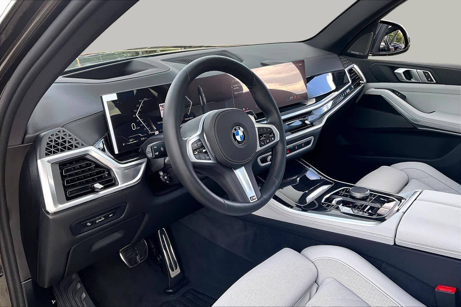 Used 2026 Manhattan Green Metallic BMW sDrive40i image 16