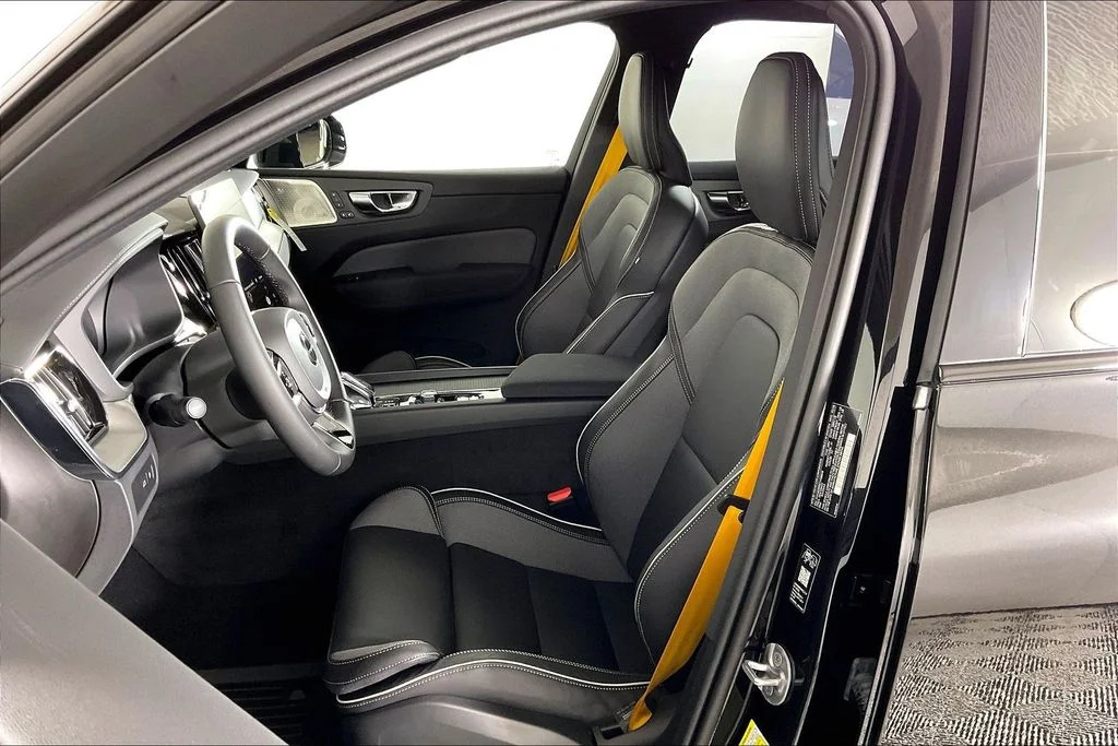 New 2026 Black Volvo T8 Polestar Engineered image 7