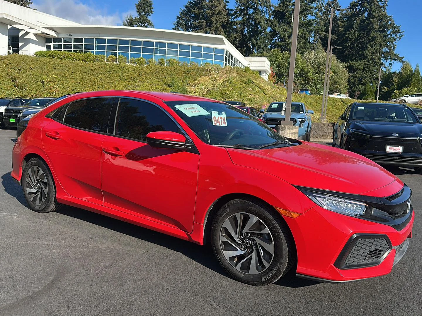 Used 2017 Rallye Red Honda LX image 4