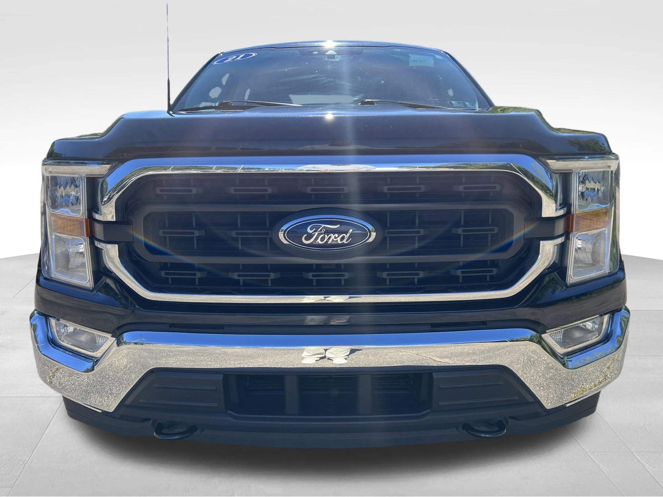 Used 2021 Blue Metallic Ford XLT image 3
