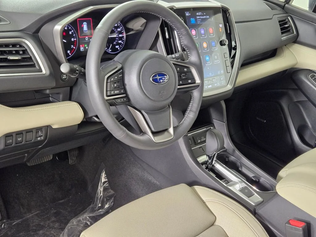New 2026 CRYSTAL WHITE PEARL Subaru Limited 7-Passenger image 12