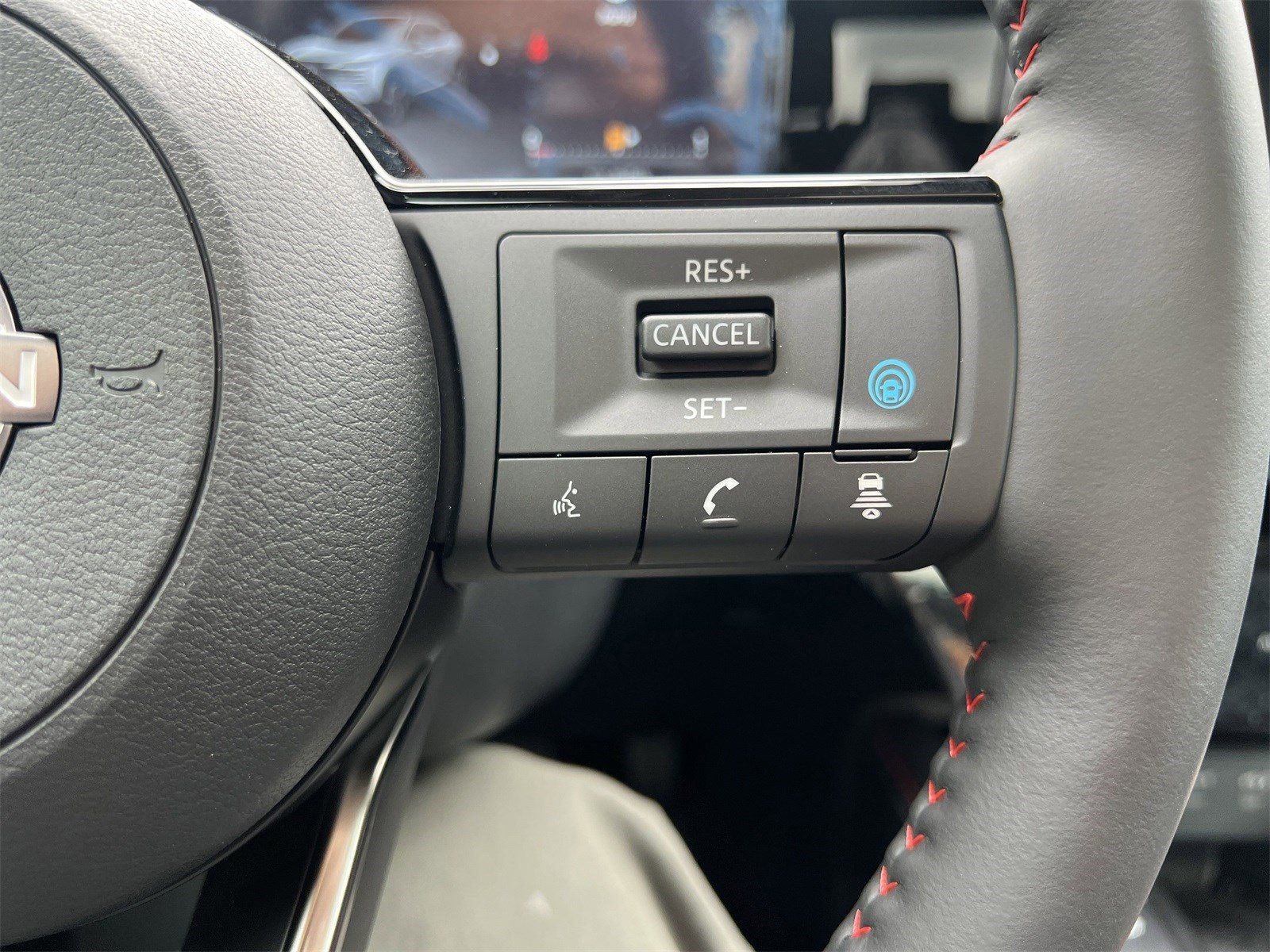 2025 Nissan Kicks SR - Photo 10