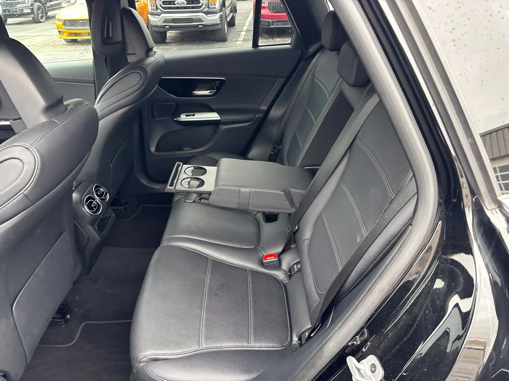 Used 2023 Black Mercedes-Benz GLC 300 image 29