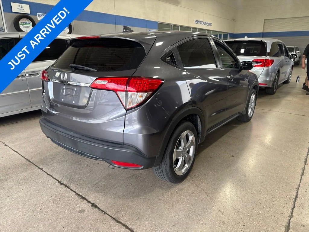 Certified Used 2022 Modern Steel Metallic Honda LX image 3