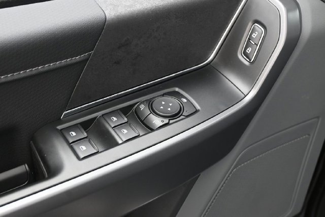 New 2026 Agate Black Metallic Ford XLT image 12