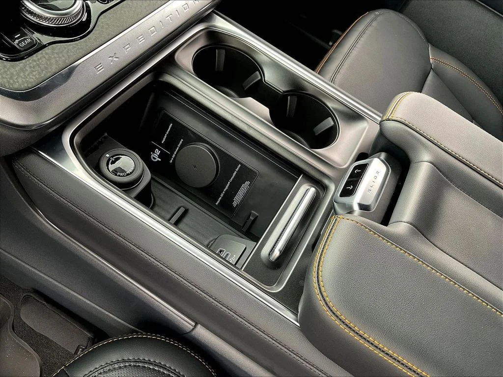 New 2027 Nocturnal Blue Metallic Ford Tremor® image 24