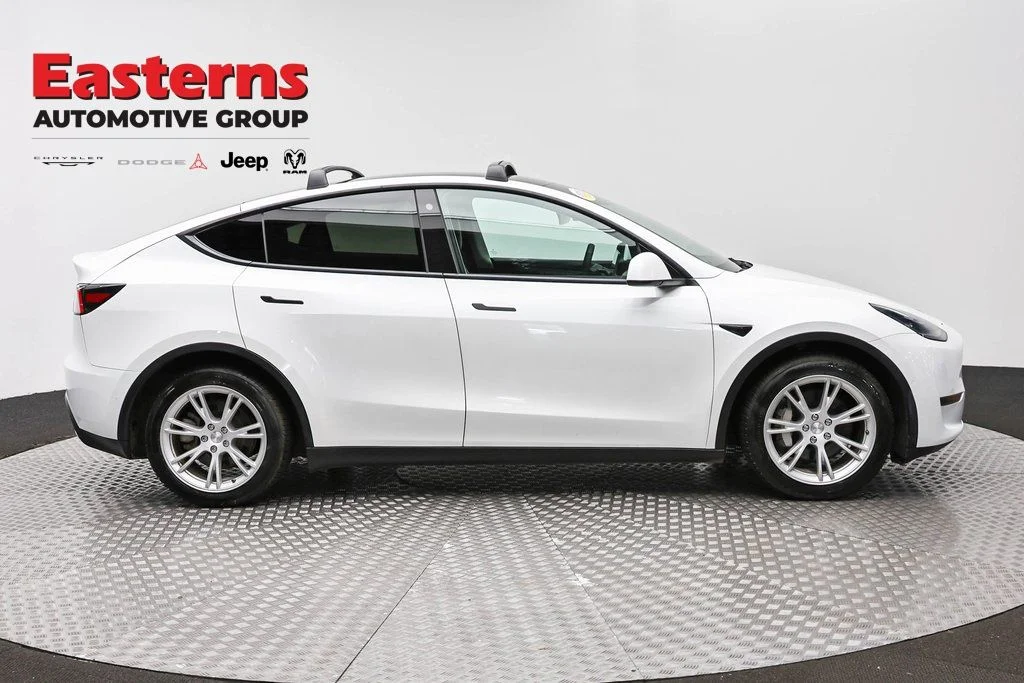 Used 2021 White Tesla Long Range image 4