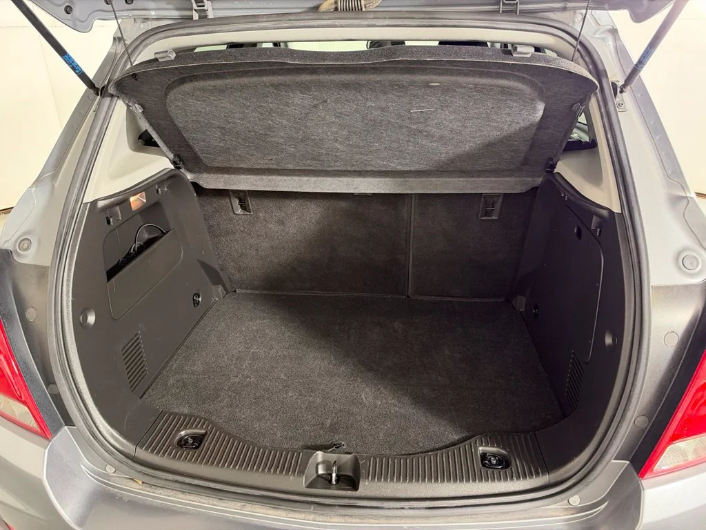Used 2019 SATIN STEEL METALLIC Chevrolet LT image 22