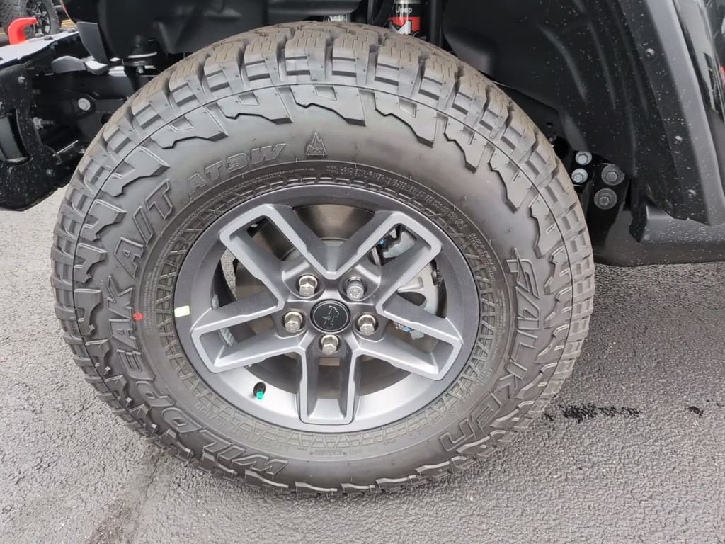 New 2026 Black Clear-Coat Exterior Paint Jeep Mojave X image 11
