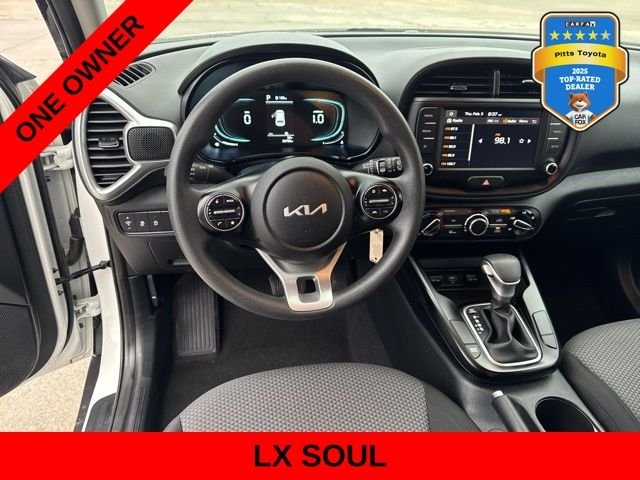 2025 Kia Soul LX - Photo 17
