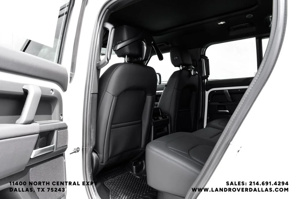 New 2026 Fuji White Land Rover S image 44