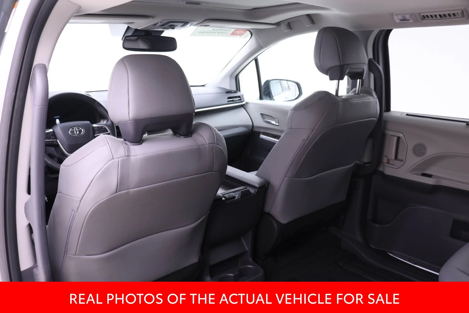 Certified Used 2022 Silver Toyota XLE image 10