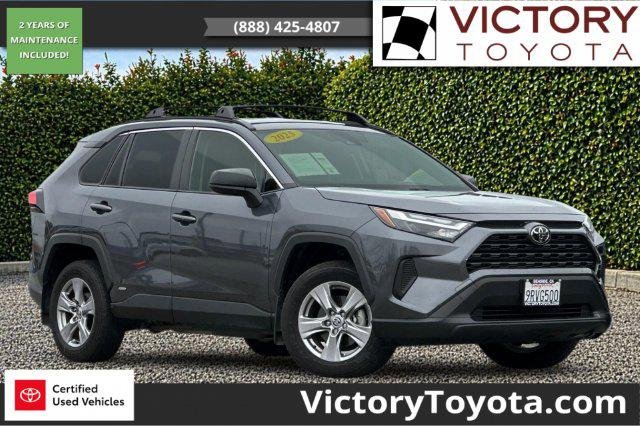 2025 Toyota RAV4 LE
