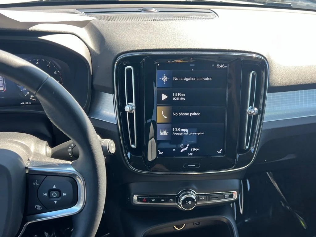 2021 Volvo XC40 Momentum - Photo 20