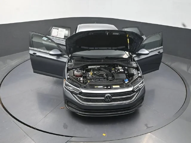 Used 2024  Volkswagen 1.5T SE image 29