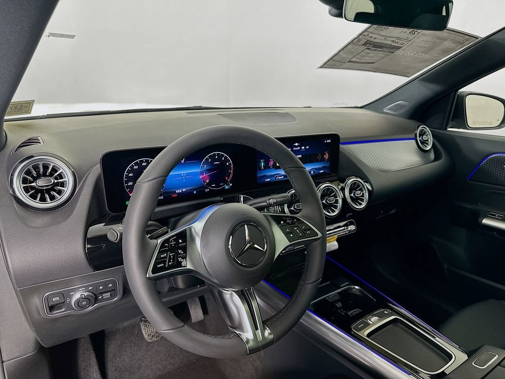 New 2026 Night Black Mercedes-Benz GLA 250 image 39