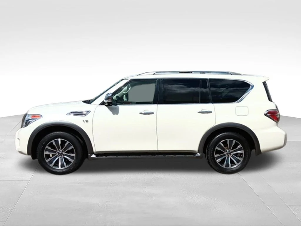 Used 2018 Pearl White Nissan SV image 4