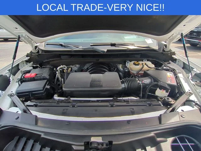 Used 2023 White GMC AT4 image 41