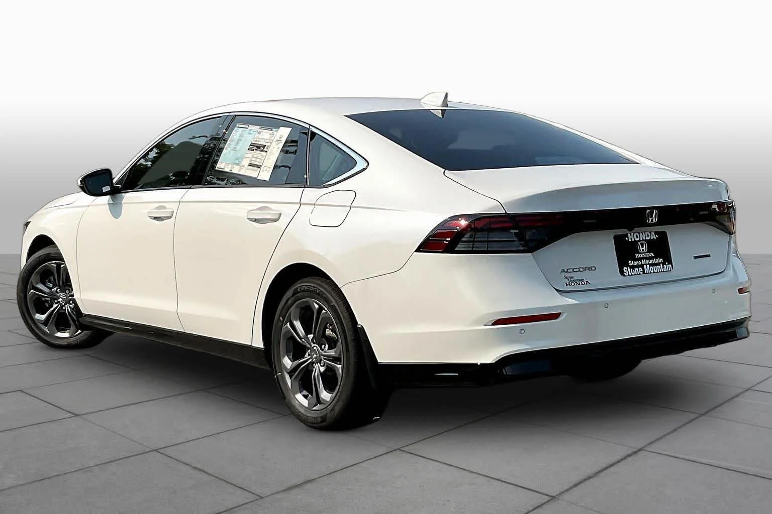 New 2026 Platinum White Pearl Honda EX-L image 12