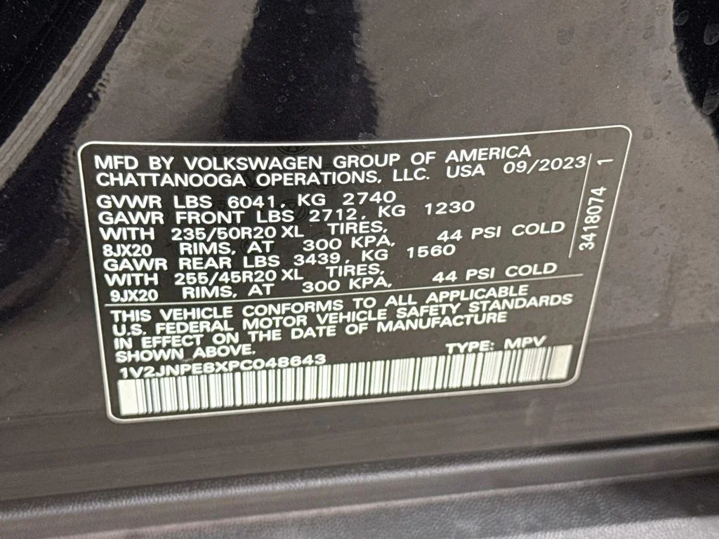 Used 2023 Black Volkswagen Pro S Plus image 31
