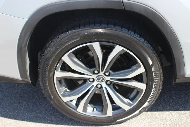 Used 2019 Silver Lexus 350L image 39