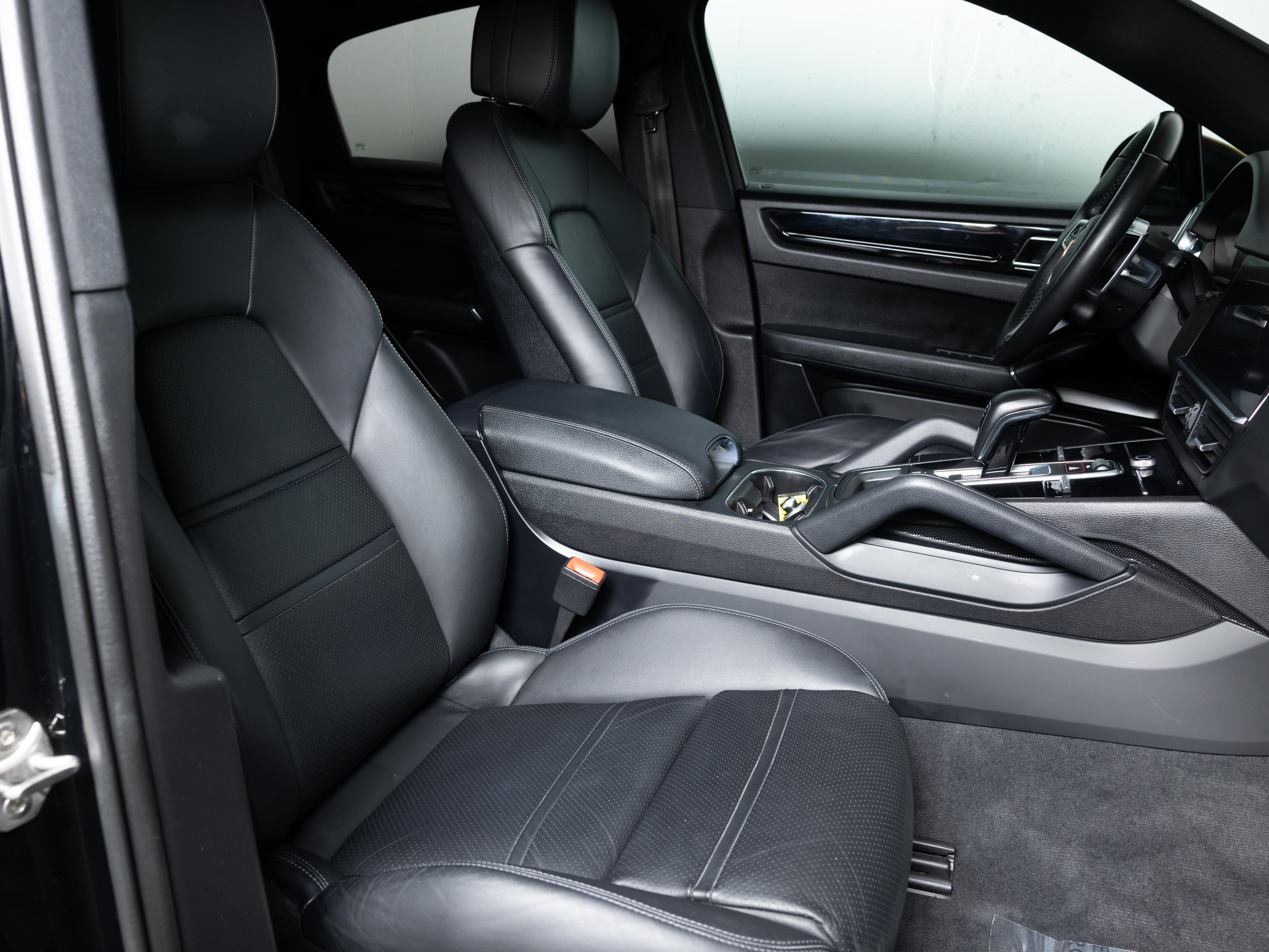 Certified Used 2022 Black Porsche  image 19