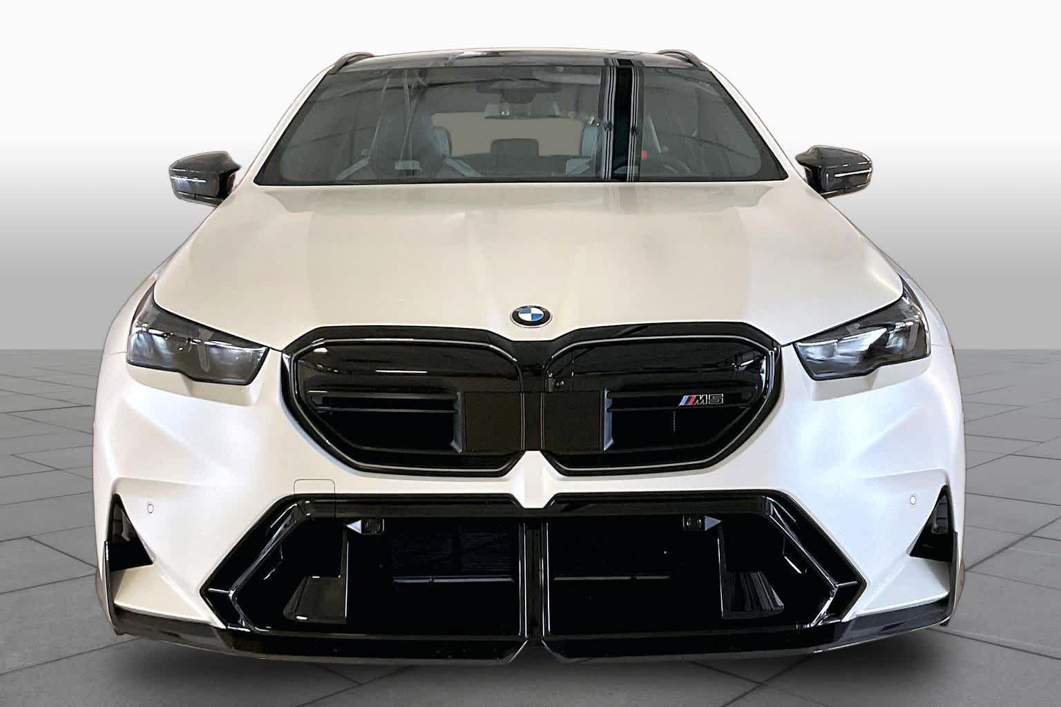 New 2027 Special Order Color BMW  image 3