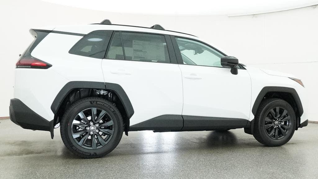 New 2026 Ice Cap Toyota XLE Premium image 15
