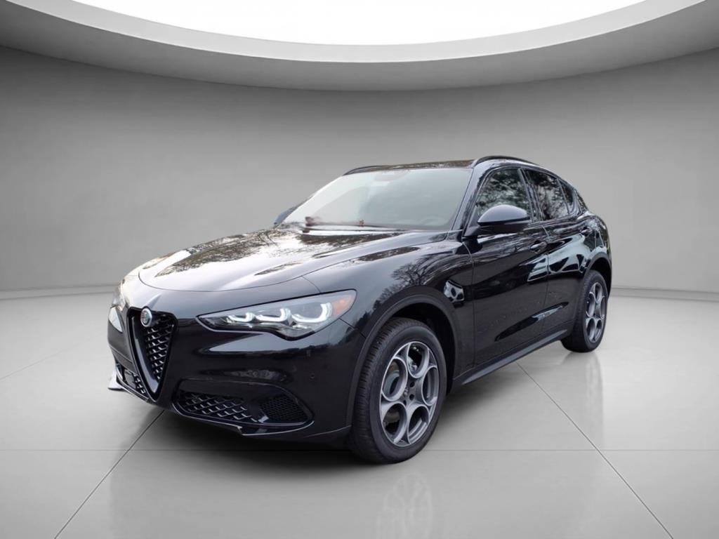 2025 Alfa Romeo Stelvio