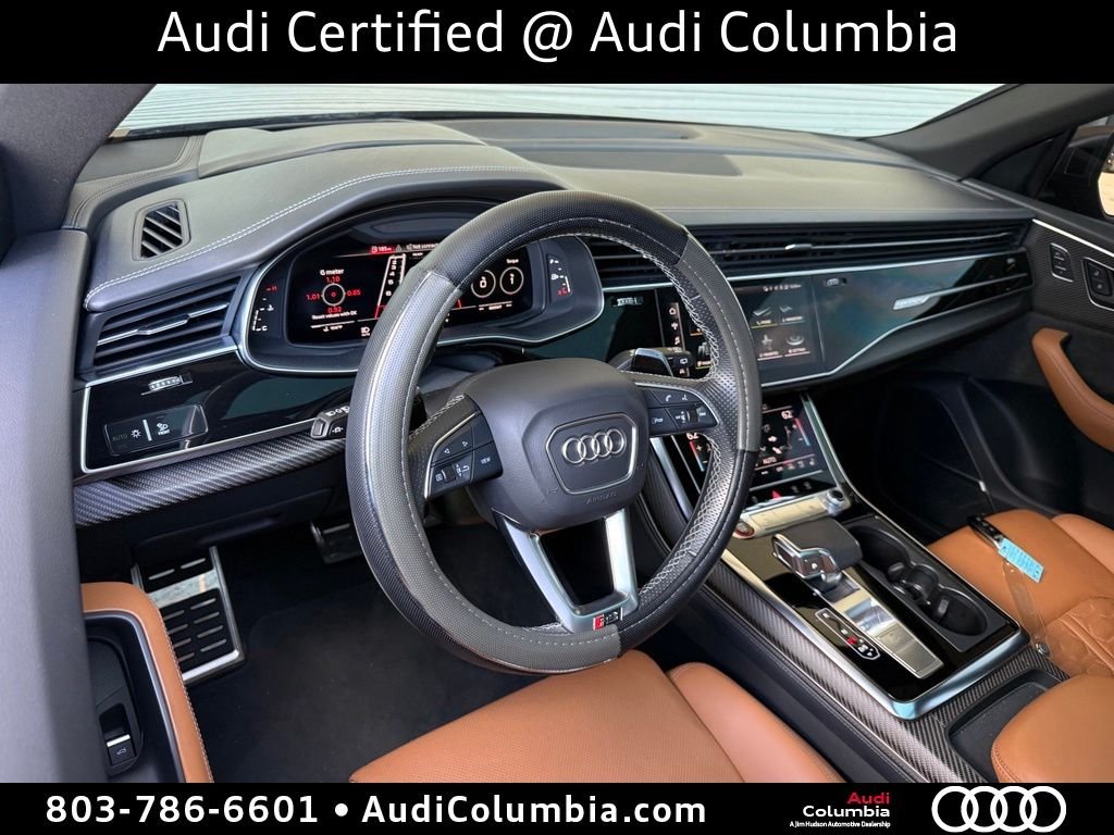 Used 2022  Audi 4.0T image 3